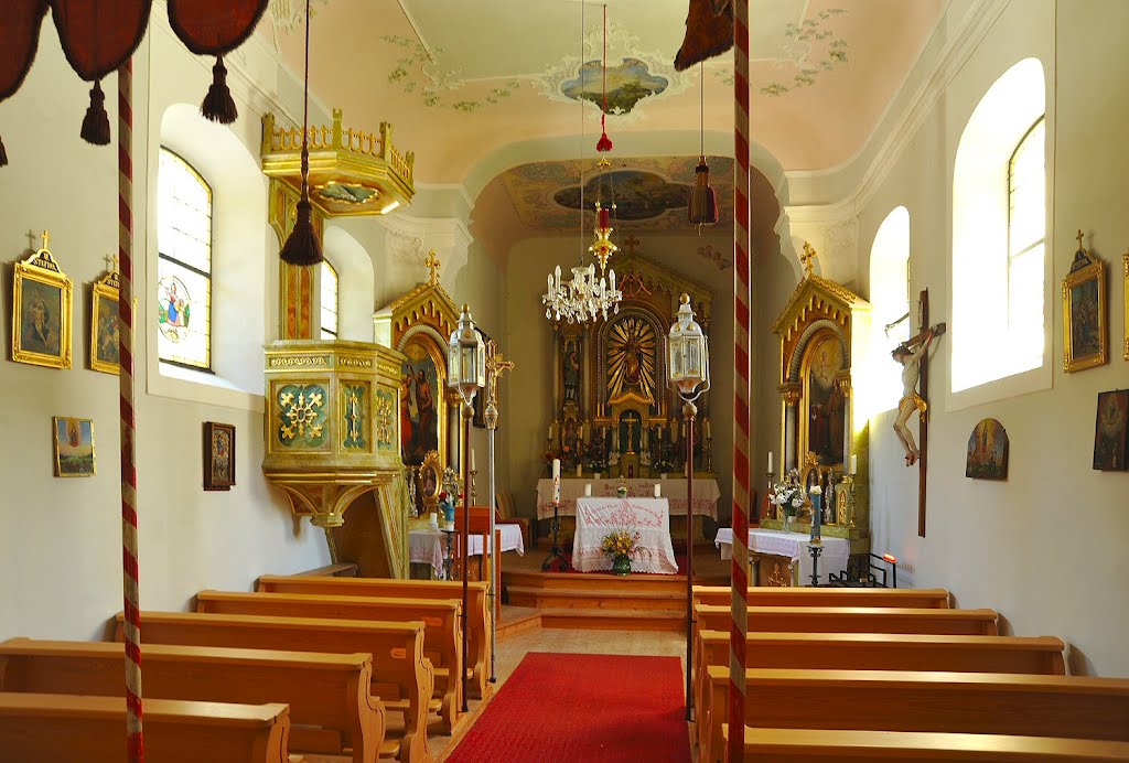 Karwendel, Hinterriß: Innenraum der Wallfahrtskapelle 'Maria auf der Schmelz' by Klaus Rommel