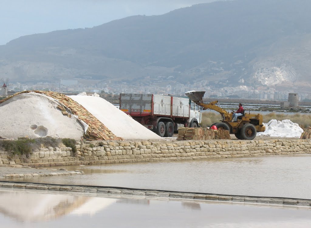 Saline di Trapani by Roberto Catuzzo