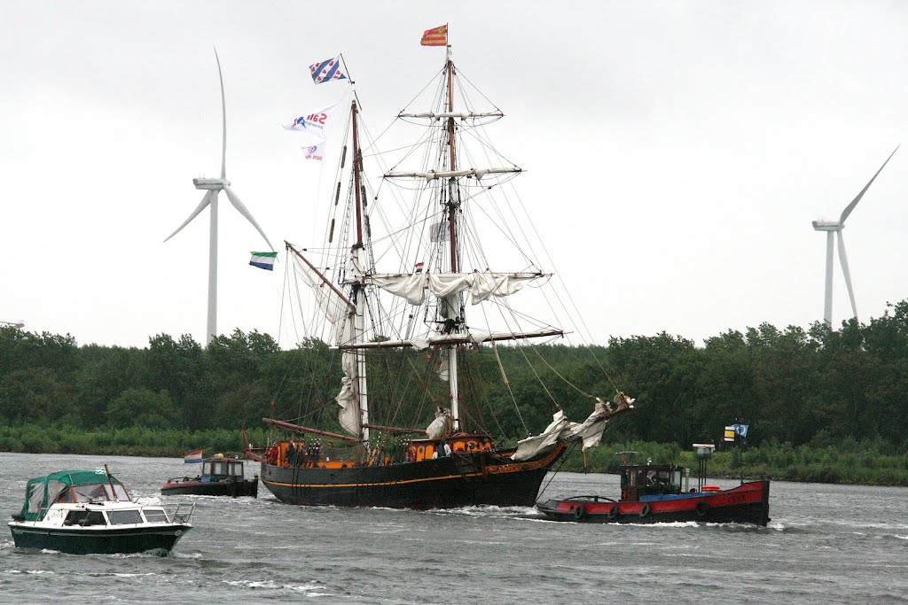 Tres Hombres by John Scholte