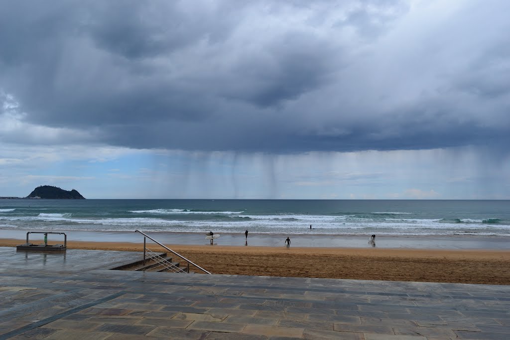 20800 Zarautz, Gipuzkoa, Spain by Alberto sarasua.or