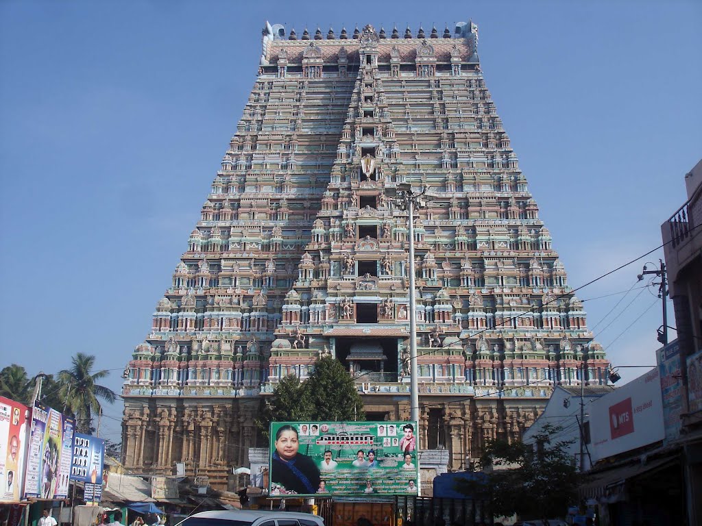 Srirangam temple by Mathi Vanan