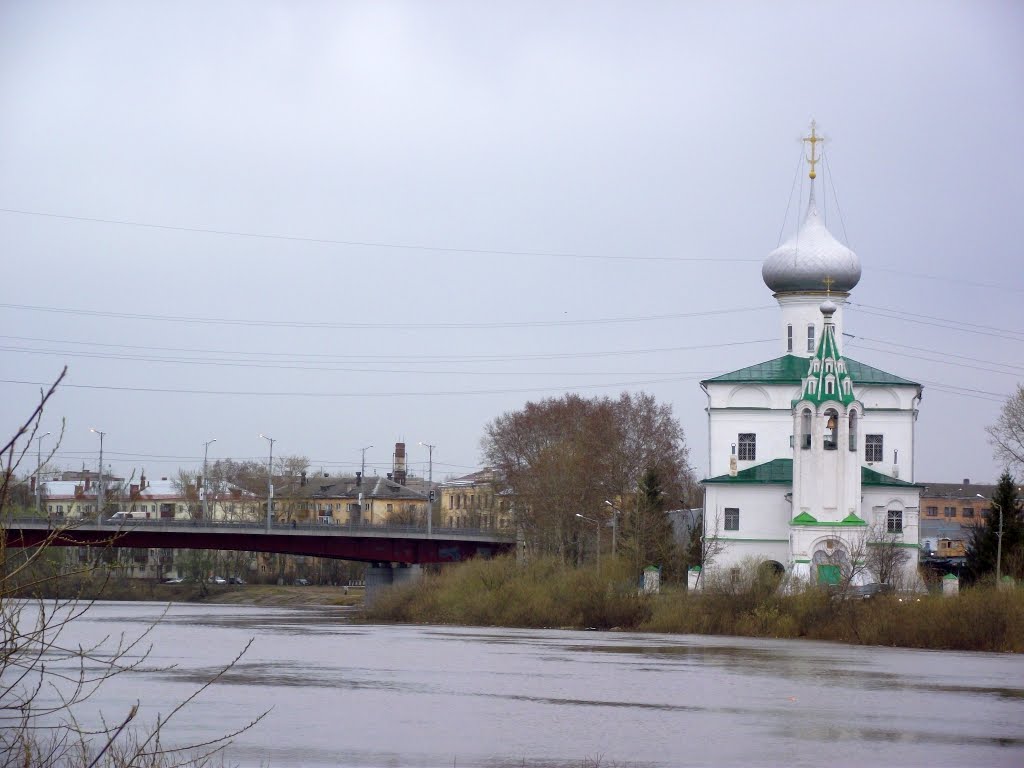 Мост «800-летия Вологды» и церковь Андрея Первозванного by Доркин Александр