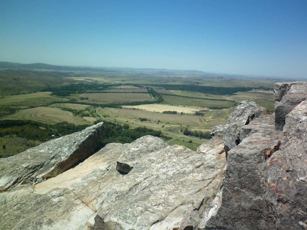 S. Ventana: Desde la cima del Cerro "Bahía Blanca" by SergioPincha