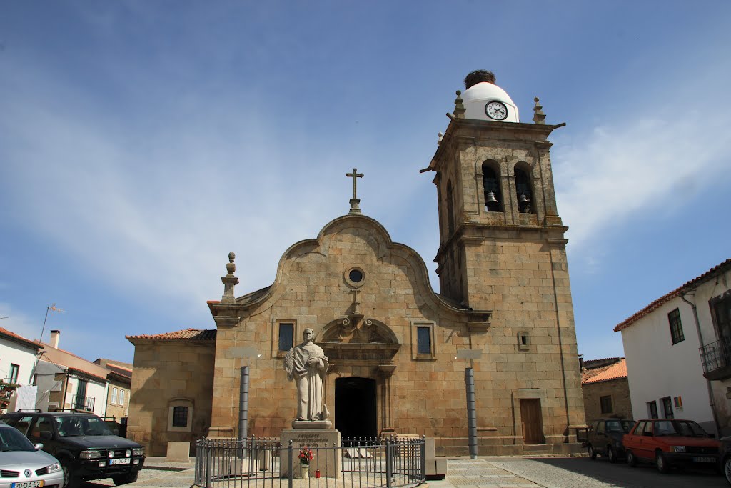 Igreja de Figueira de castelo Rodrigo by rapazao