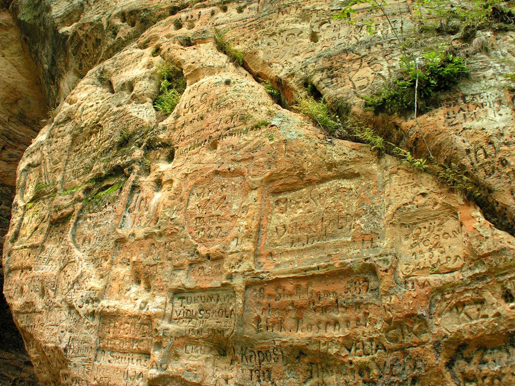 Graffiti at Gutmanis Cave by IPAAT