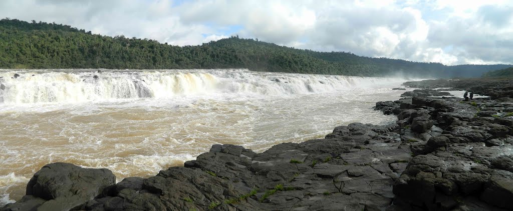 Salto do Yucumã by Elvio Jacobi