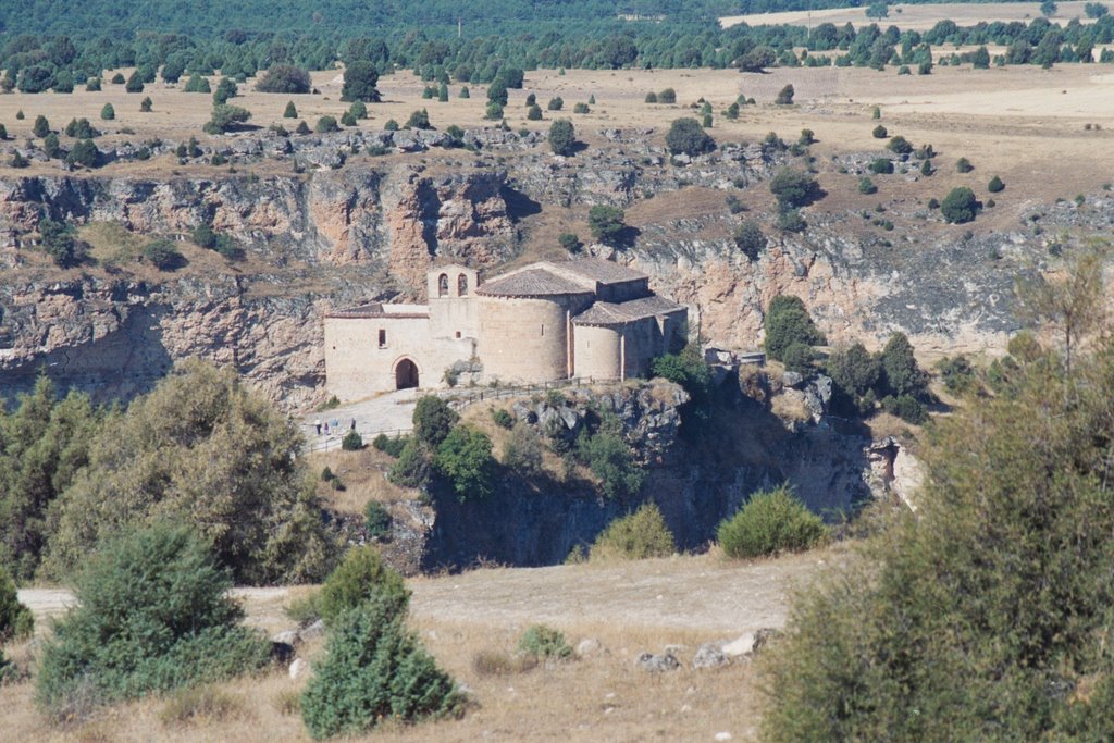 Hermita de San Frutos by Carlos J. Cantero