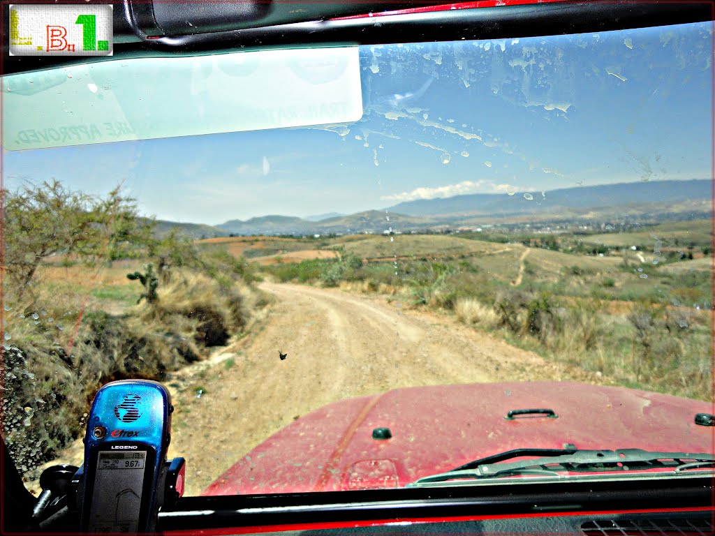 CON DESTINO A SAN PABLO ETLA, OAXACA. CLUB OAXACA 4X4 A.C. by LIMABRAVOUNO