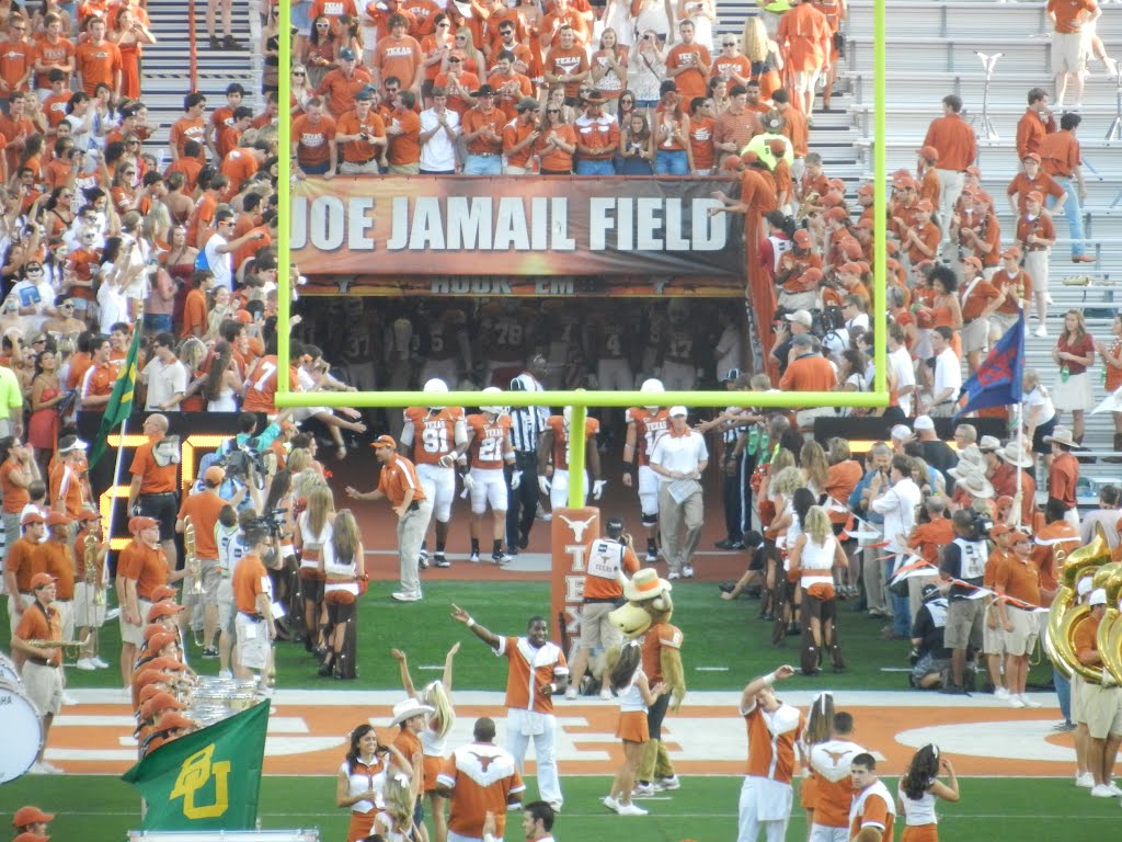 Texas Longhorns Pre-Game by JHeathco