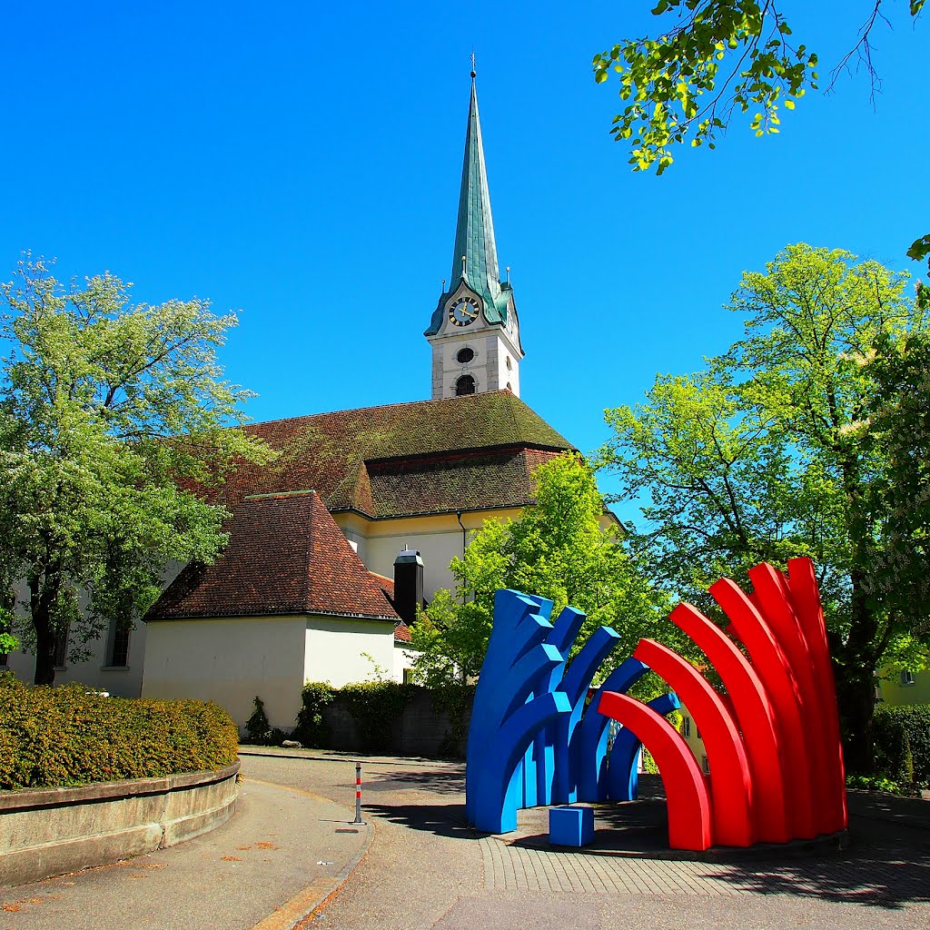 Grenchen, Lindenstrasse, Eusebiuskirche und Skulptur by Wilhelm Tell