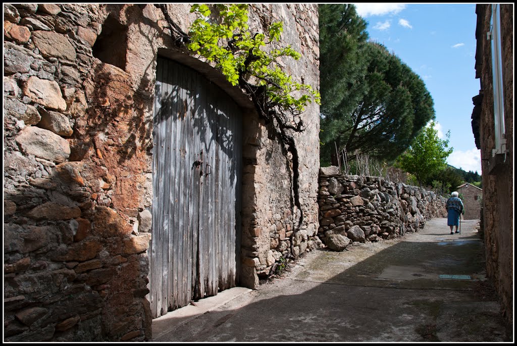 Carreró de Mons by Jordi Cruells Ros