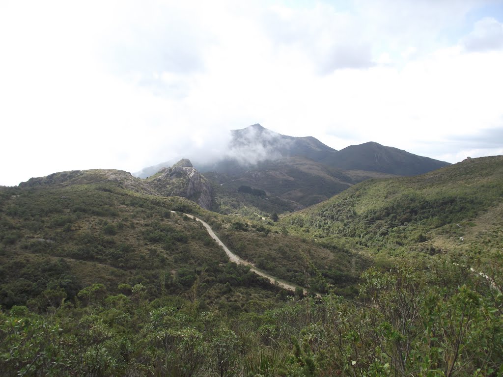 Parque Nacional Itatiaia, Brasil by Emílio Paulo Freitas