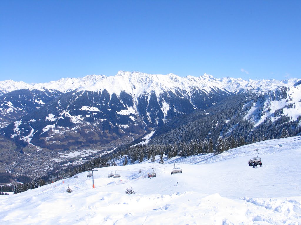 Golm im Montafon März 2012 by Ulf Eberhard