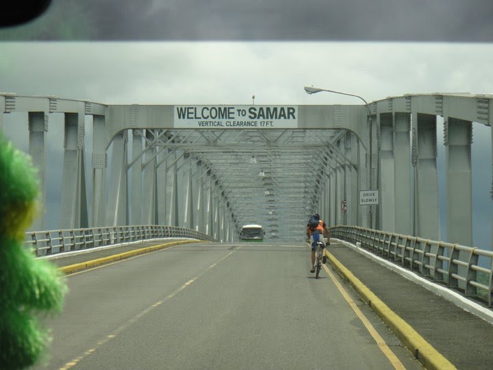 Pan-Philippine Hwy, Santa Rita, Leyte, Philippines by engkanto