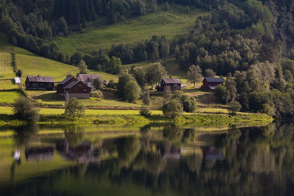 Seimsvatnet by Germano Manganaro