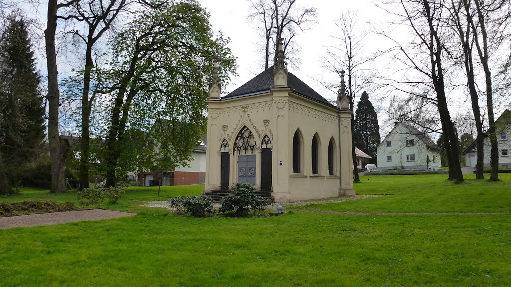 Die Grabkapelle im ehmaligen Schloßpark in Dierdorf anno 1816 ( Mausoleum der Fürsten von Wied- Runkel) by Horst Schumacher