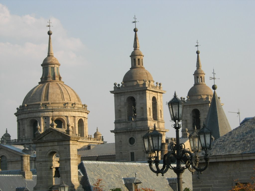 El escorial by Rafael Noe