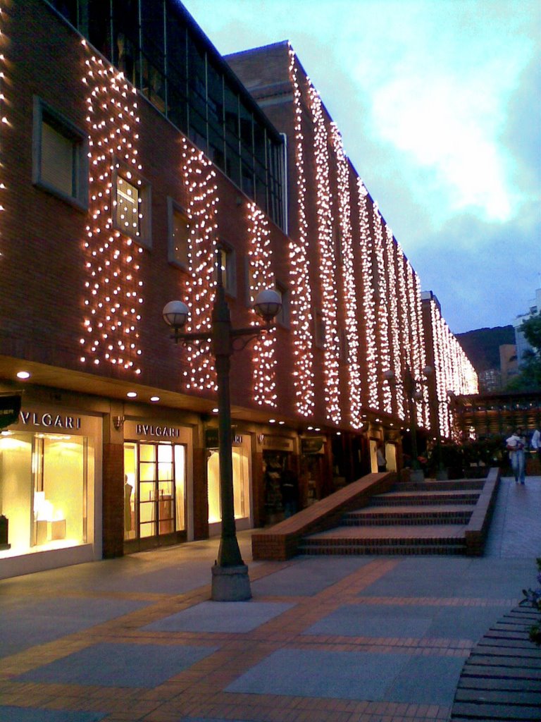 Christmas lights at Andino Mall by Javier L. Calderón P…