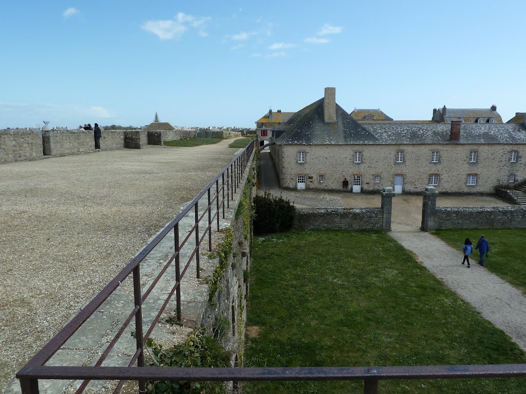 Immeubles intérieurs, Citadelle de Port-Louis by FGuertin