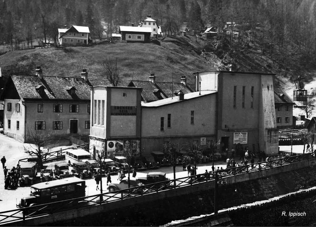 Feuerkogel Seilbahn in den 30iger Jahren by Rudolf Ippisch