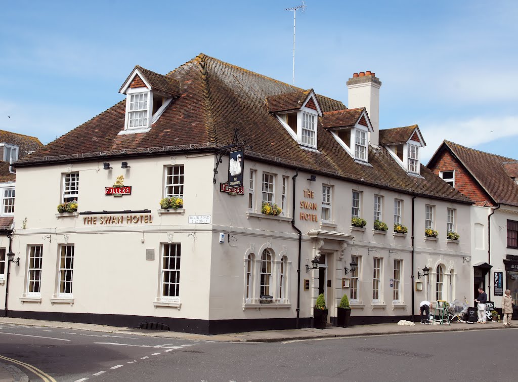 Arundel, UK by Peter Lendvai