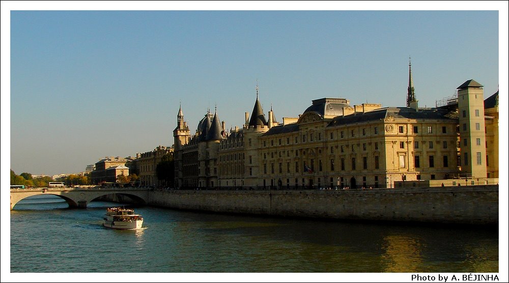 La Conciergerie by Abílio Béjinha - Por…