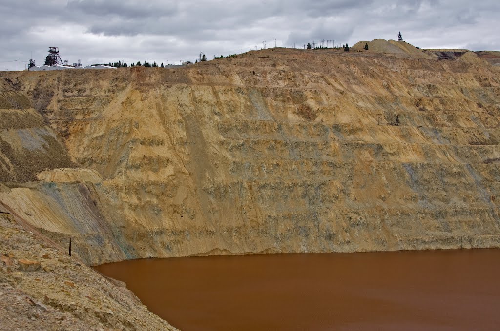 Berkeley Pit by Sonny Thornborrow