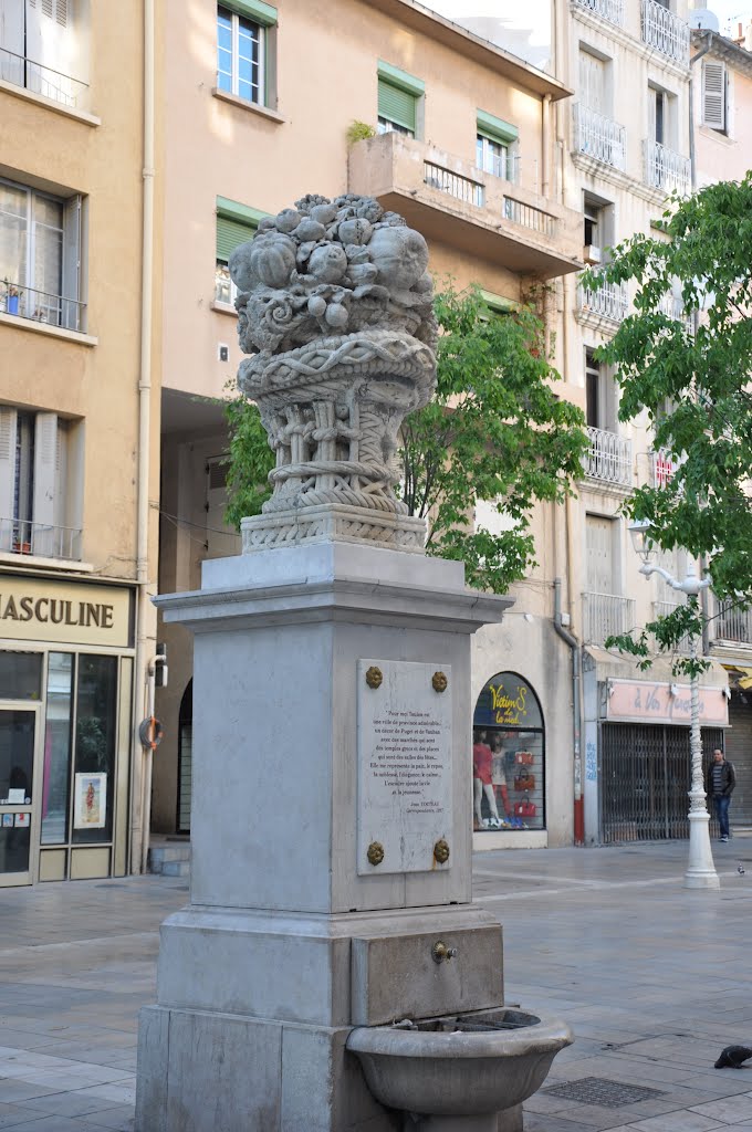 Fontaine, Toulon by M.Strīķis