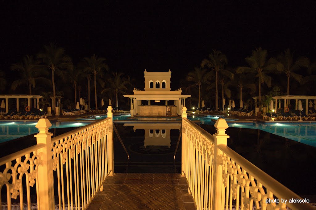 Riu Palace Pacifico in Flamingos, Nayarit, Mexico by alek solo