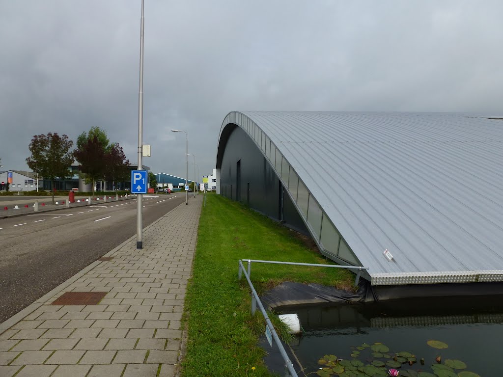 Road in front of Aviodrome entrance by Arjan Veen