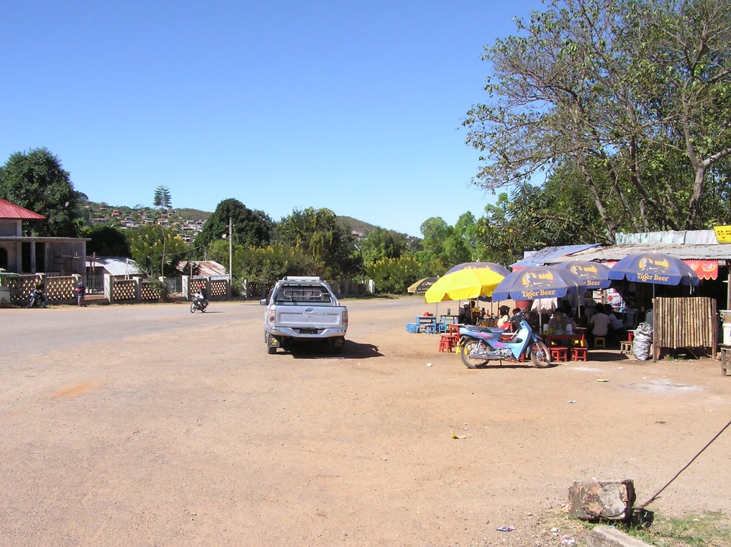 Near Taunggyi University by kksh