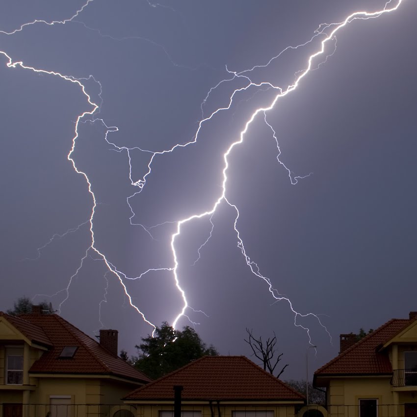 Burza w Iwinach 1 / Storm in Iwiny 1 by Maciej Blum