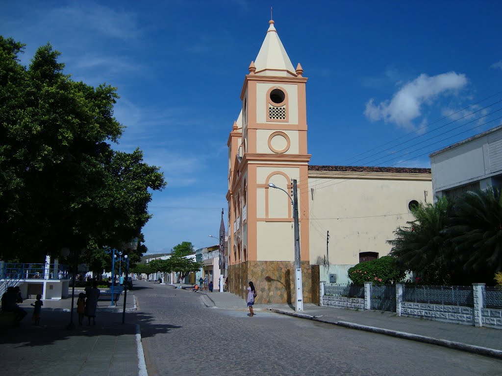 Igreja Matriz de Pão de Açúcar by ecletio