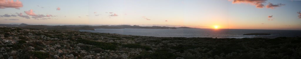 Menorca's sun view panorama by albertoma