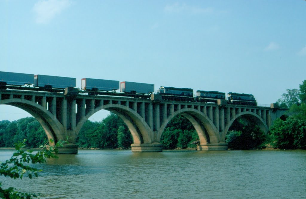 Northbound Richmond, Fredericksburg and Potomac Railroad TOFC Freight Train crossing the Rappahannock River with three EMD "Geeps" providing power at Fredericksburg, VA by Scotch Canadian