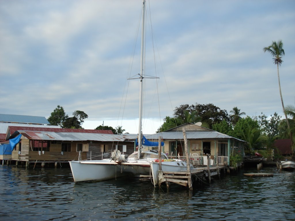 Bocas del Toro, Panama by Gino Vivi