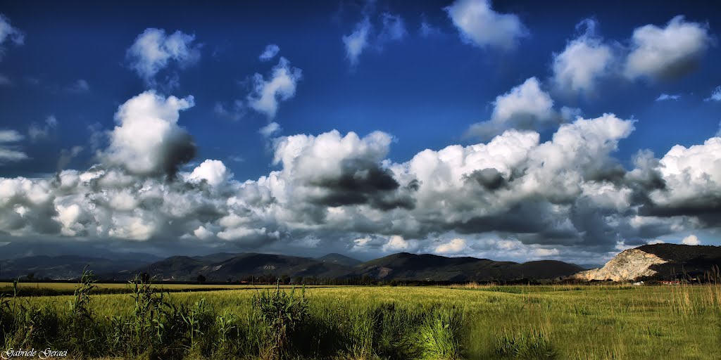 Colline by Gabriele Geraci