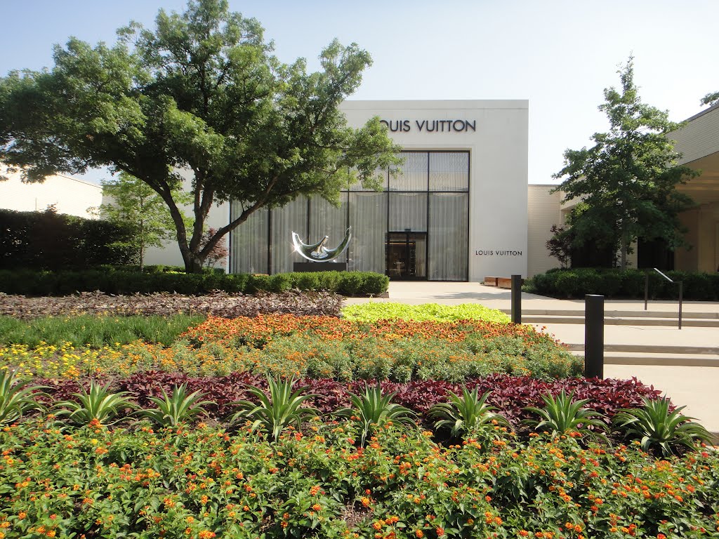 Garden at NorthPark by YUE WU NINGBO CENTRE