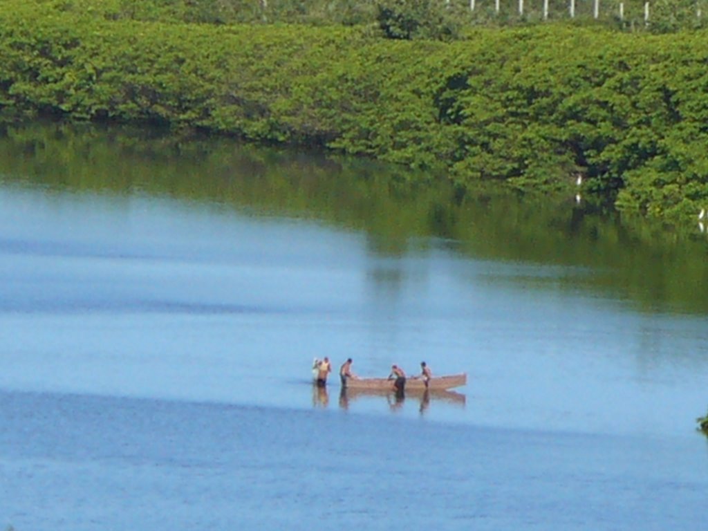 Pescadores na Lagoa de Marapendi by Ivan Gama