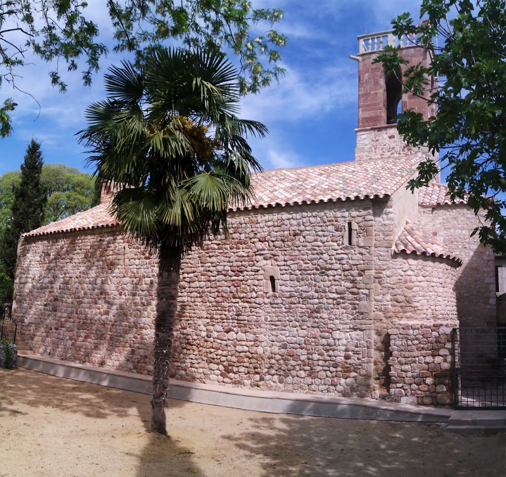 Iglesia de Santa Maria de Santiga, de origen románico. Santa Perpètua de Mogoda by conradopueyo