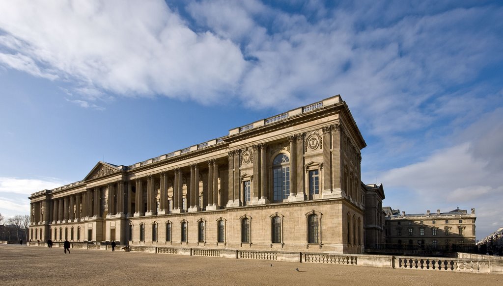 Paris, Louvre by Arnfried Zerche