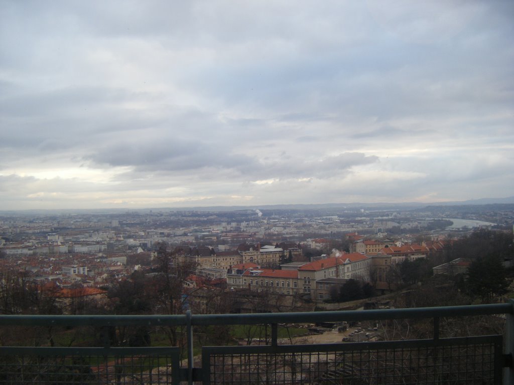 Vue sur Lyon by felassad