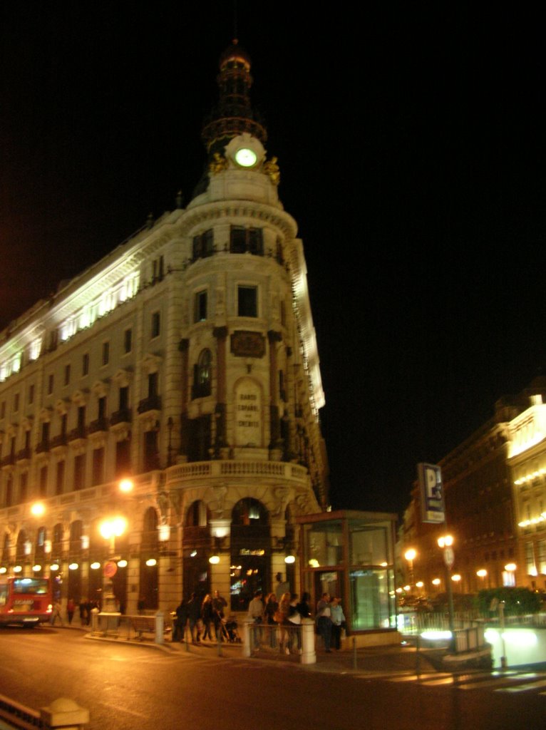 Calle Alcalá esquina Sevilla by Manuel Ruiz