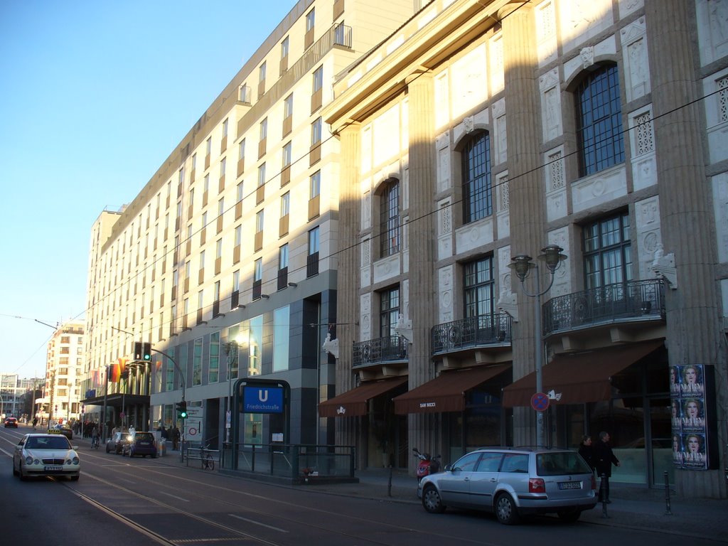 Berlin, Friedrichstraße mit Admiralspalast by Füxlein