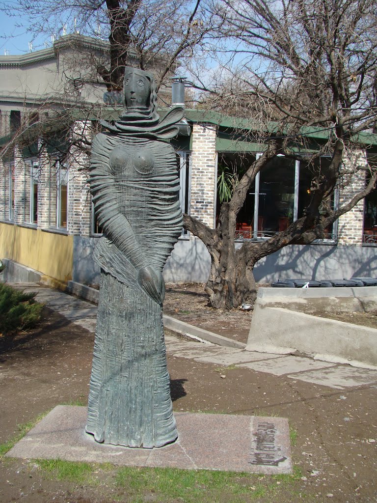 "Woman from Karabakh" Statue, Yerevan by PlamenB