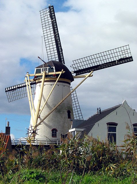 Molen 'Korenlust' in Stellendam by alitza