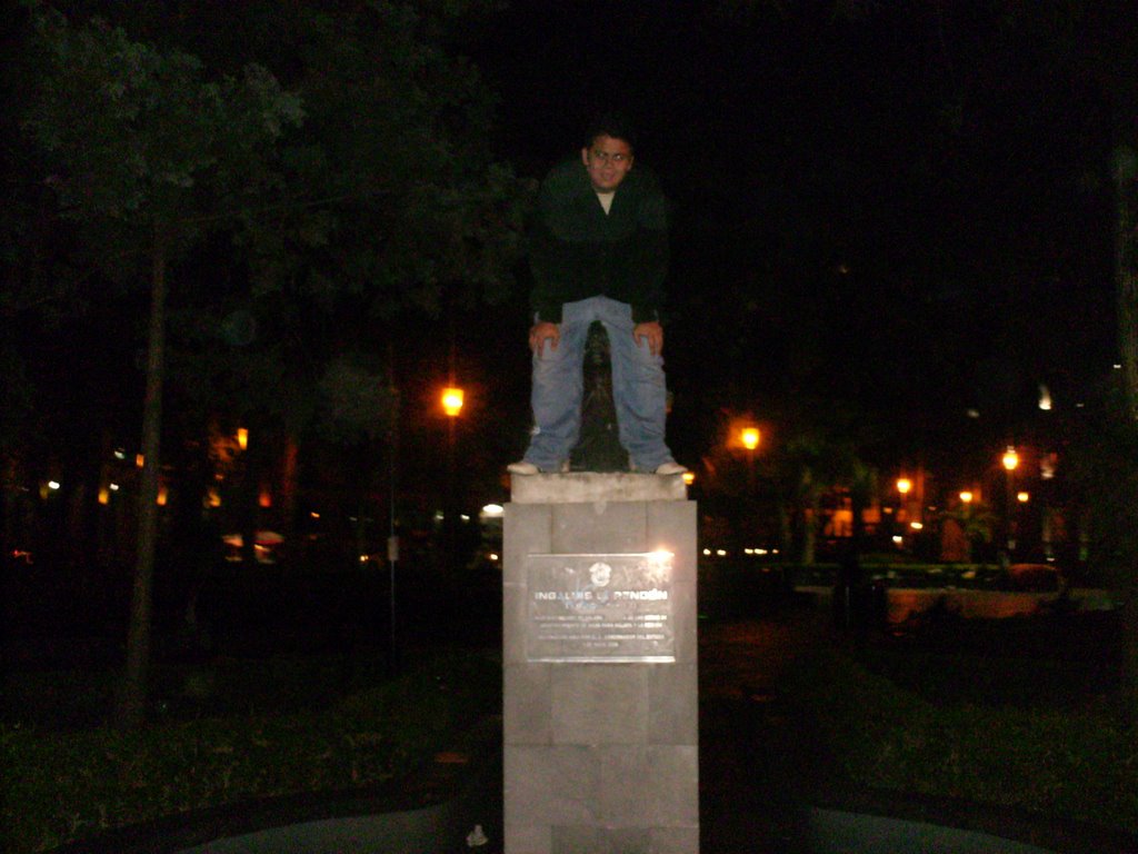 Monumento en parque juarez by irvingtania