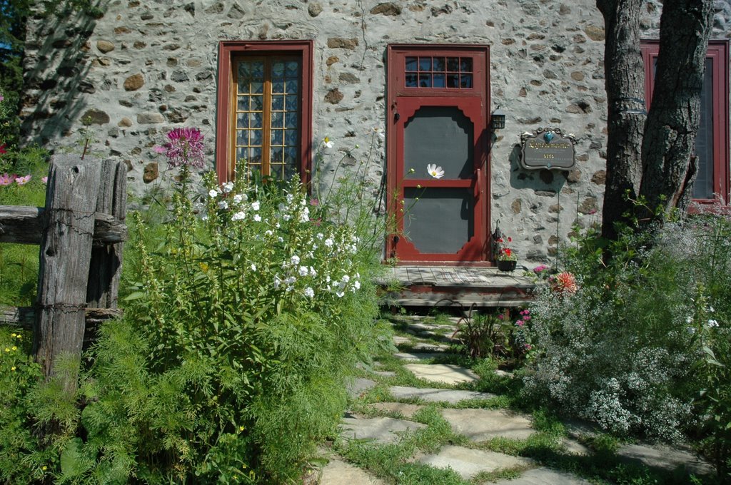 Moulin seigneurial de Tonnancour à Pointe-du-Lac by Alain Rodrigue