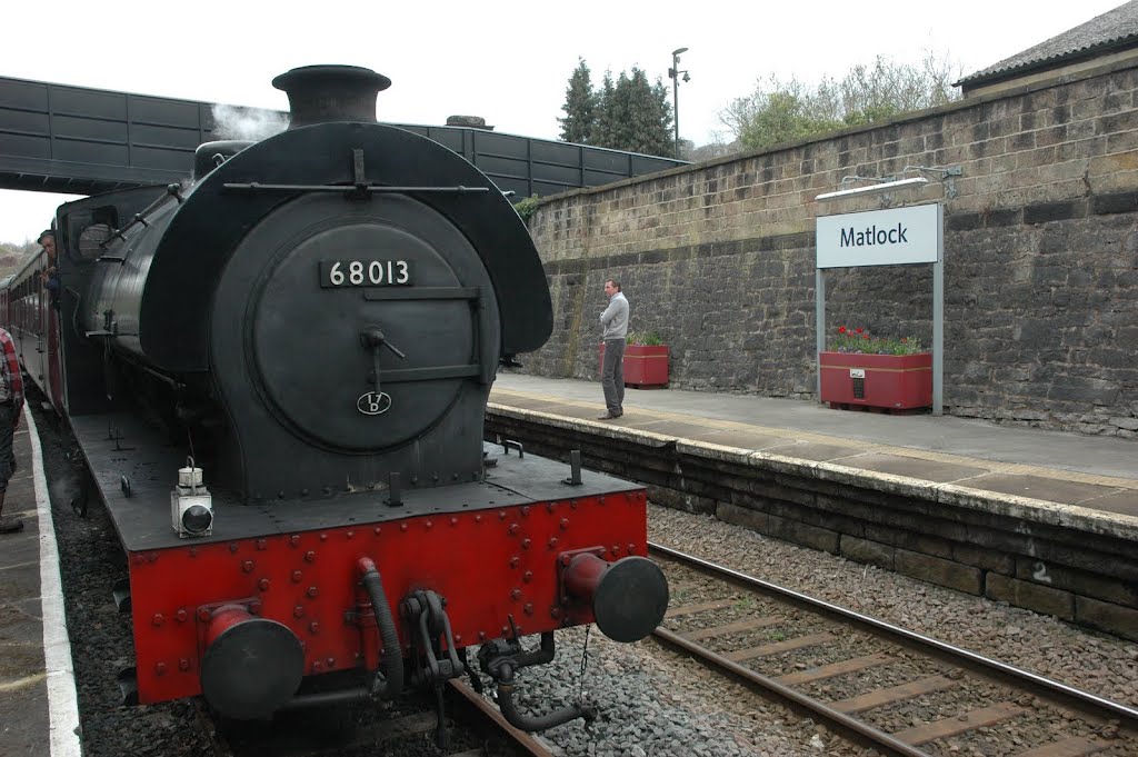 Peak Railway - south end station in Matlock by Andrzej Banak