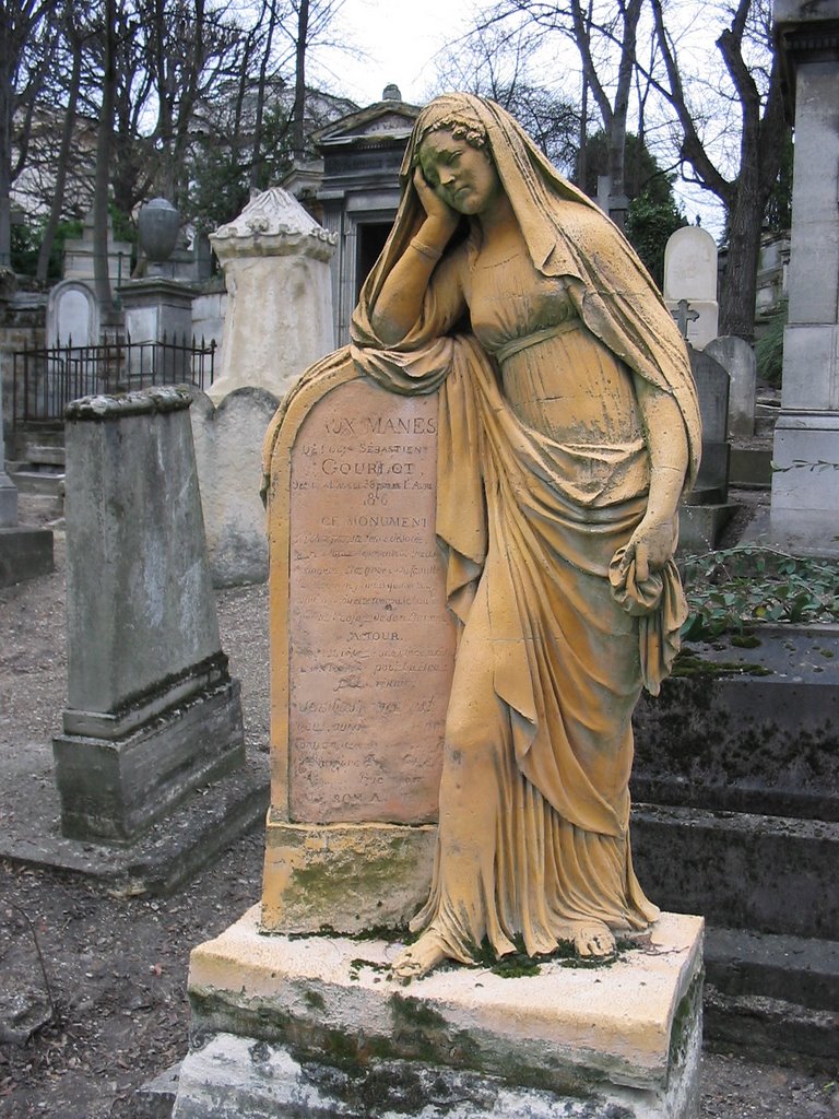 Au Père-Lachaise (Paris) by bernard giguet